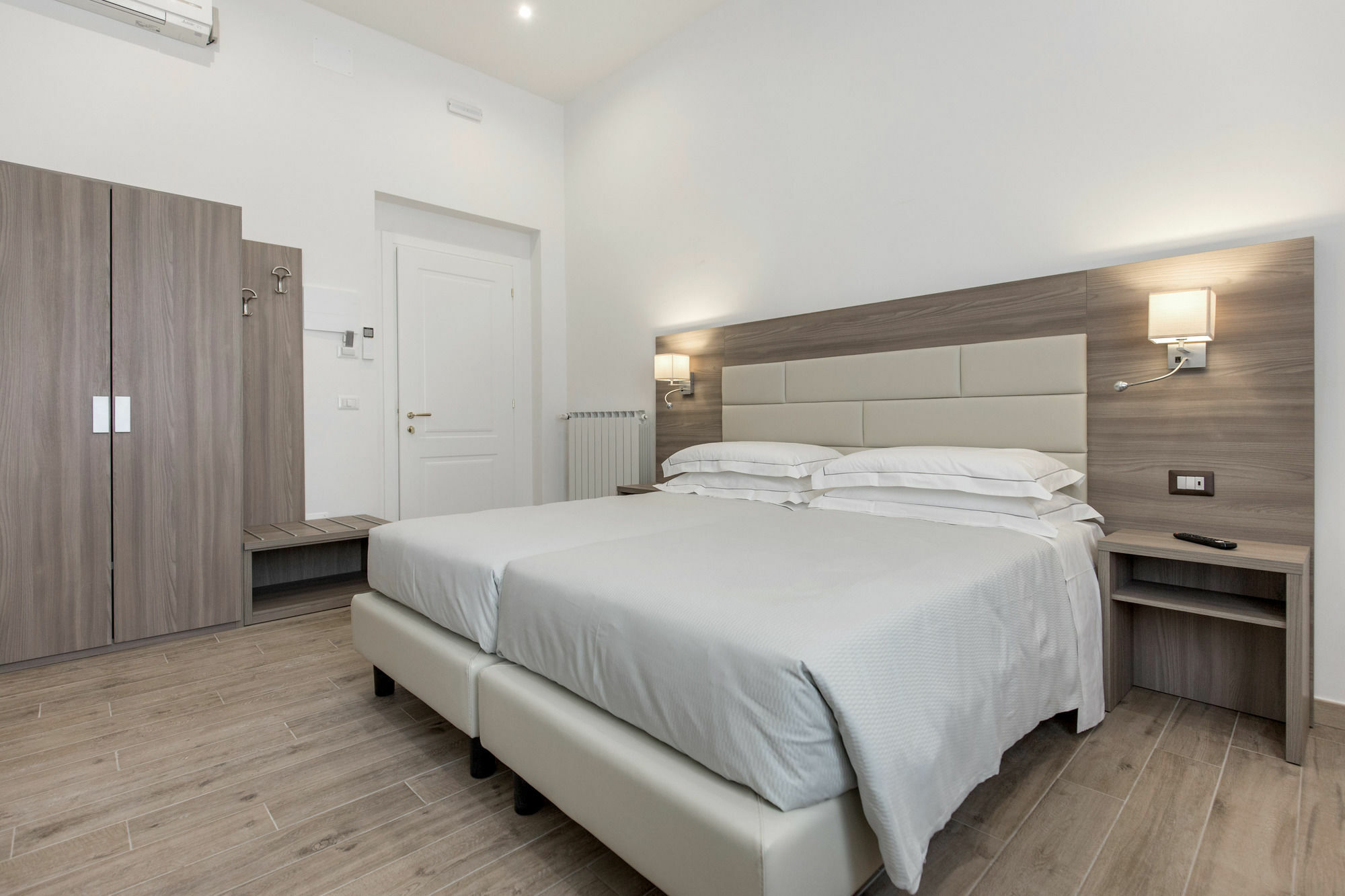Apollo Guest House Florence Exterior photo